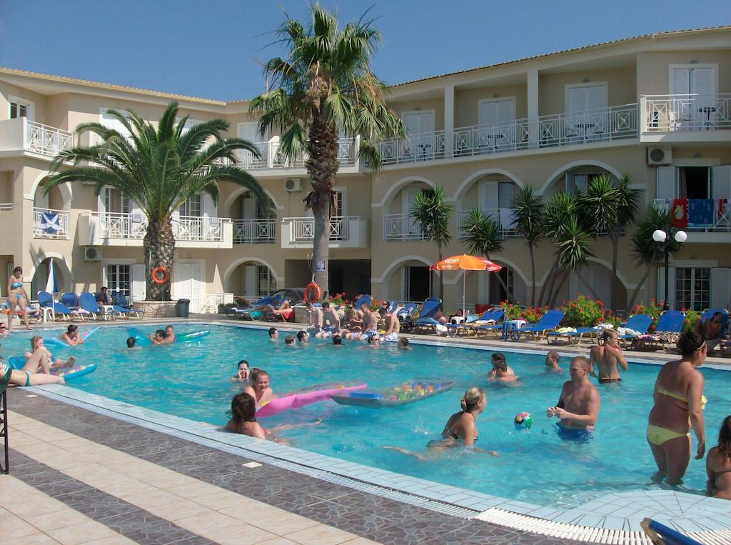 Vivian Hotel Laganas Eksteriør billede